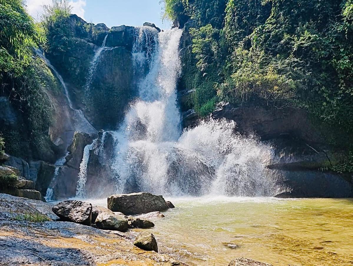 Nam Ly Retreat Otel Ha Giang Dış mekan fotoğraf